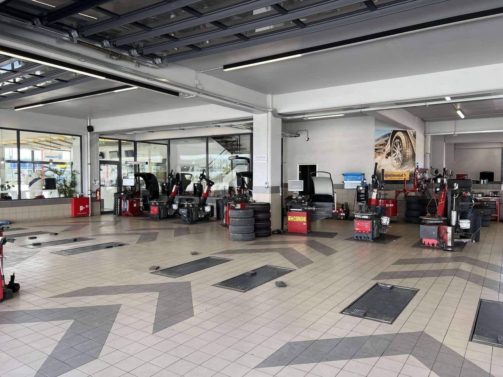 Stavrakis Tire Center